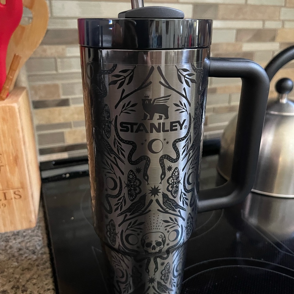 Deadly Damask Halloween Stanley 30oz 💀